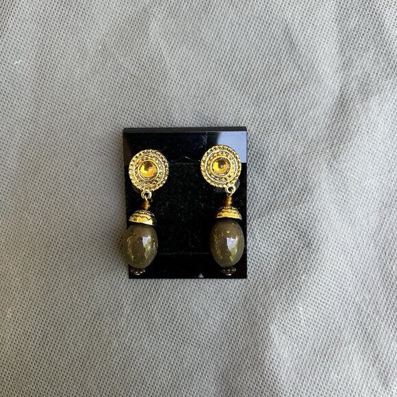 Ellen Designs Clip Earrings Dangle Green Gold Elegant Jewelry - Picture 2 of 5